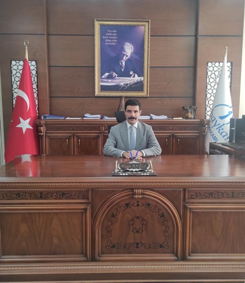  KAYMAKAM / BELEDİYE BAŞKAN V. EMİN BAĞLI ' NIN '' ÖĞRETMENLER GÜNÜ KUTLAMA MESAJI ''