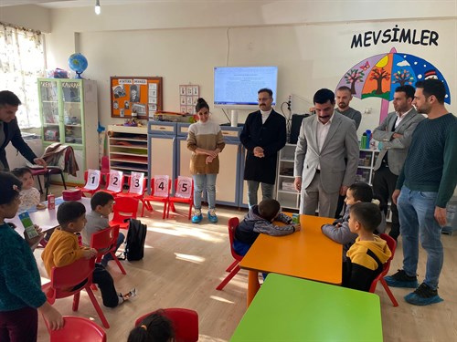  KAYMAKAM / BELEDİYE BAŞKAN V. EMİN BAĞLI  YUMURCAKLAR ANAOKULUNU ZİYARET ETTİ